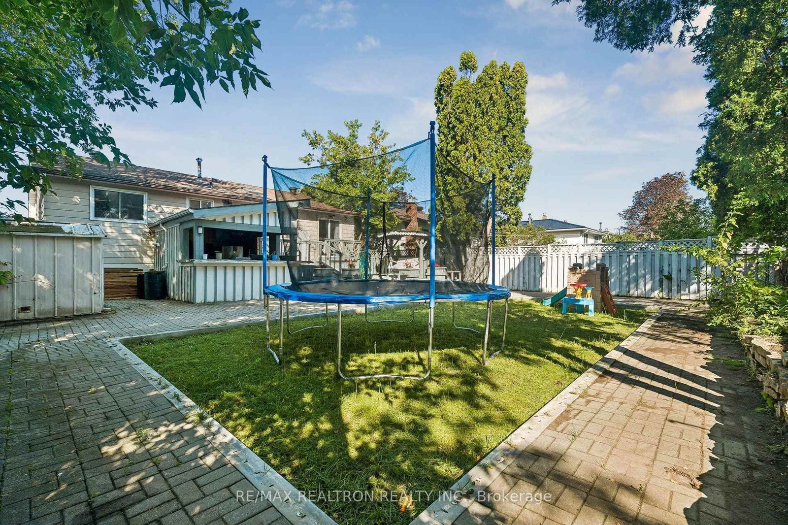 101 Marshall Street • Barrie, ON photo 46