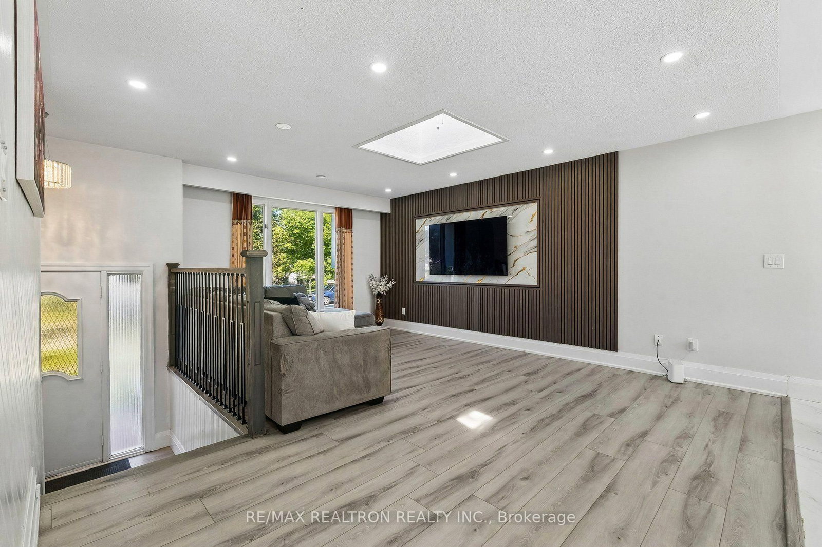 101 Marshall Street • Barrie, ON photo 9