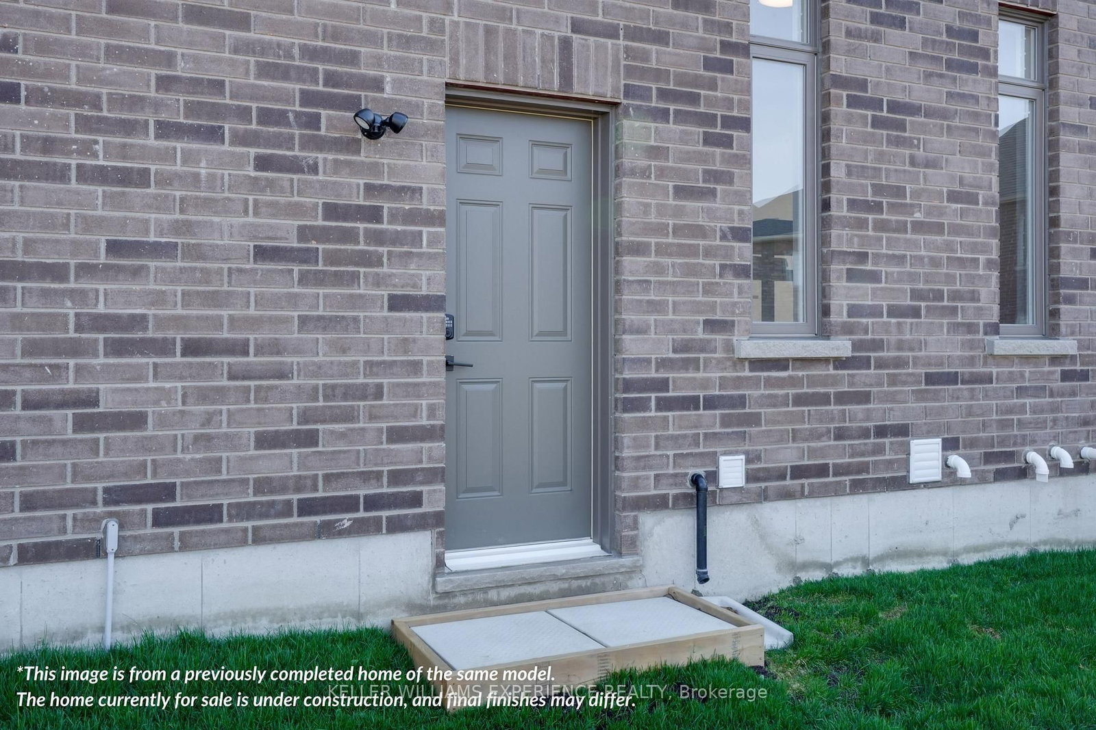 22 Sagewood Avenue • Barrie, ON photo 39