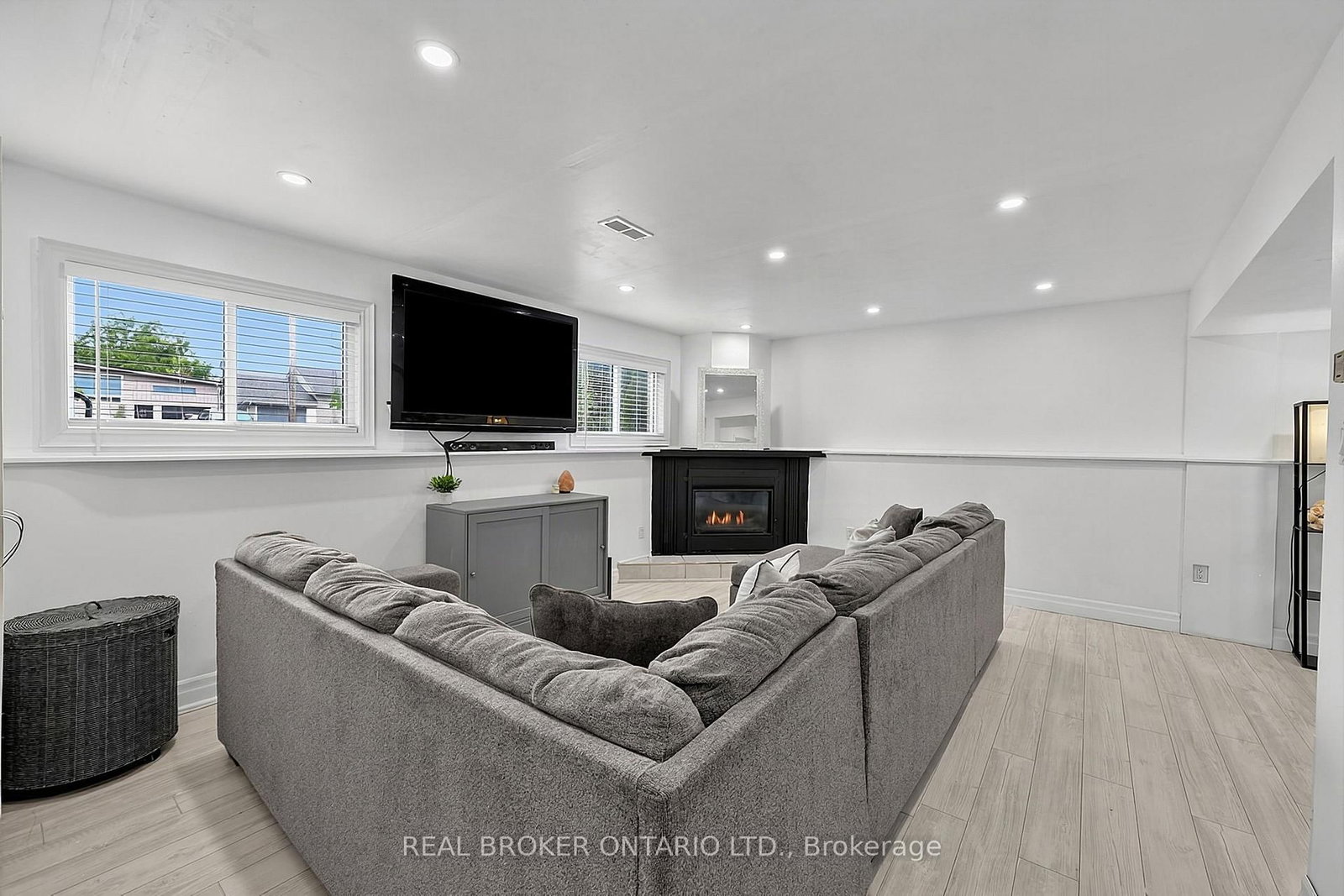 55 Elizabeth Street • Tay, ON photo 18