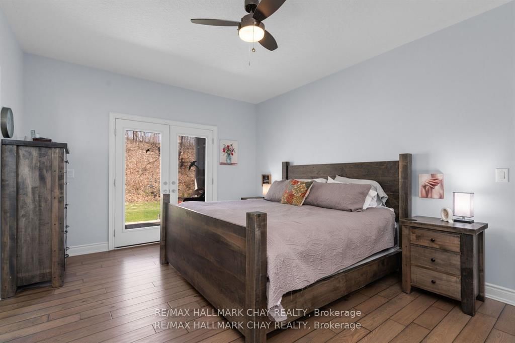 21 Ruby Ridge • Oro-Medonte, ON photo 18