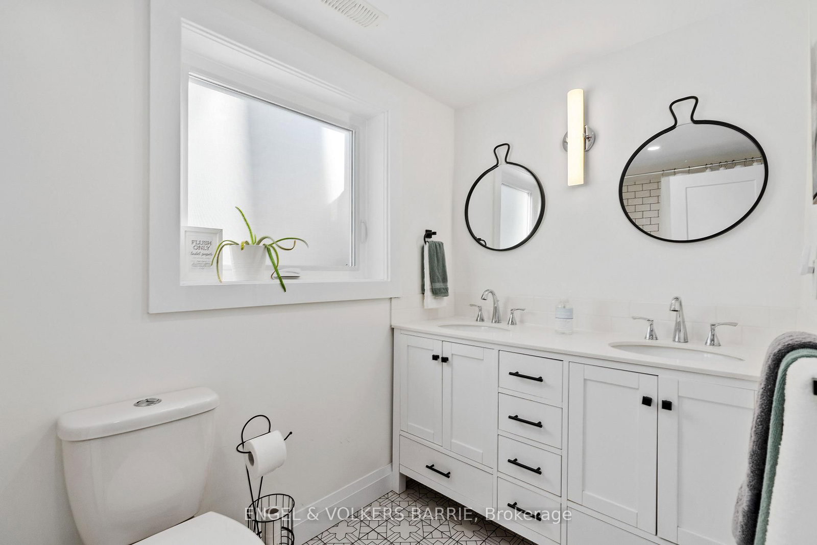 2371 Lakeshore Road E • Oro-Medonte, ON photo 17