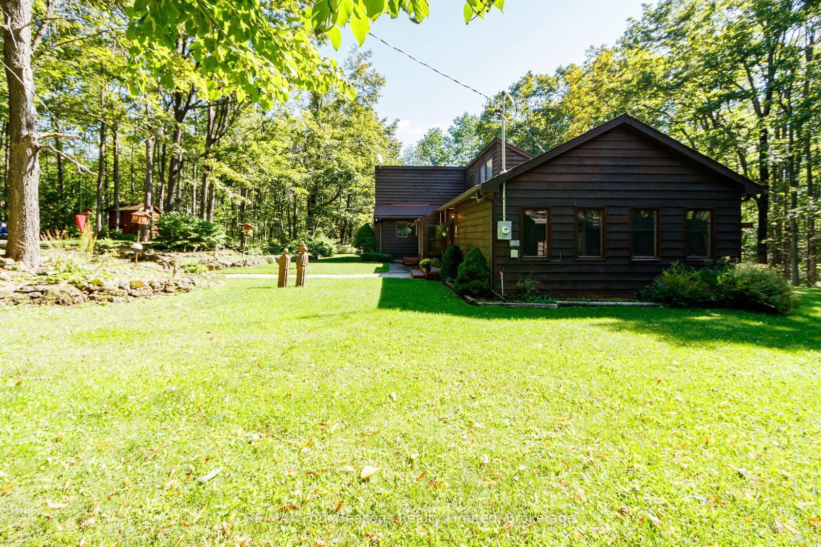 1415 County Rd 124 • Clearview, ON photo 38