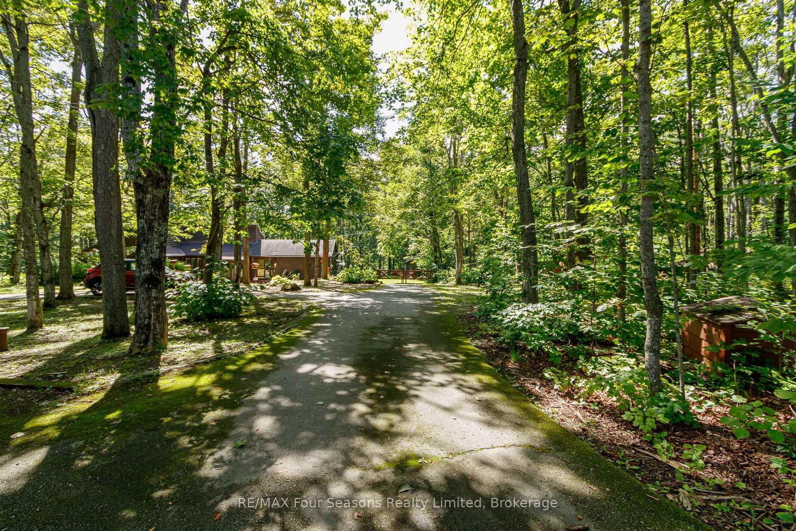 1415 County Rd 124 • Clearview, ON photo 4