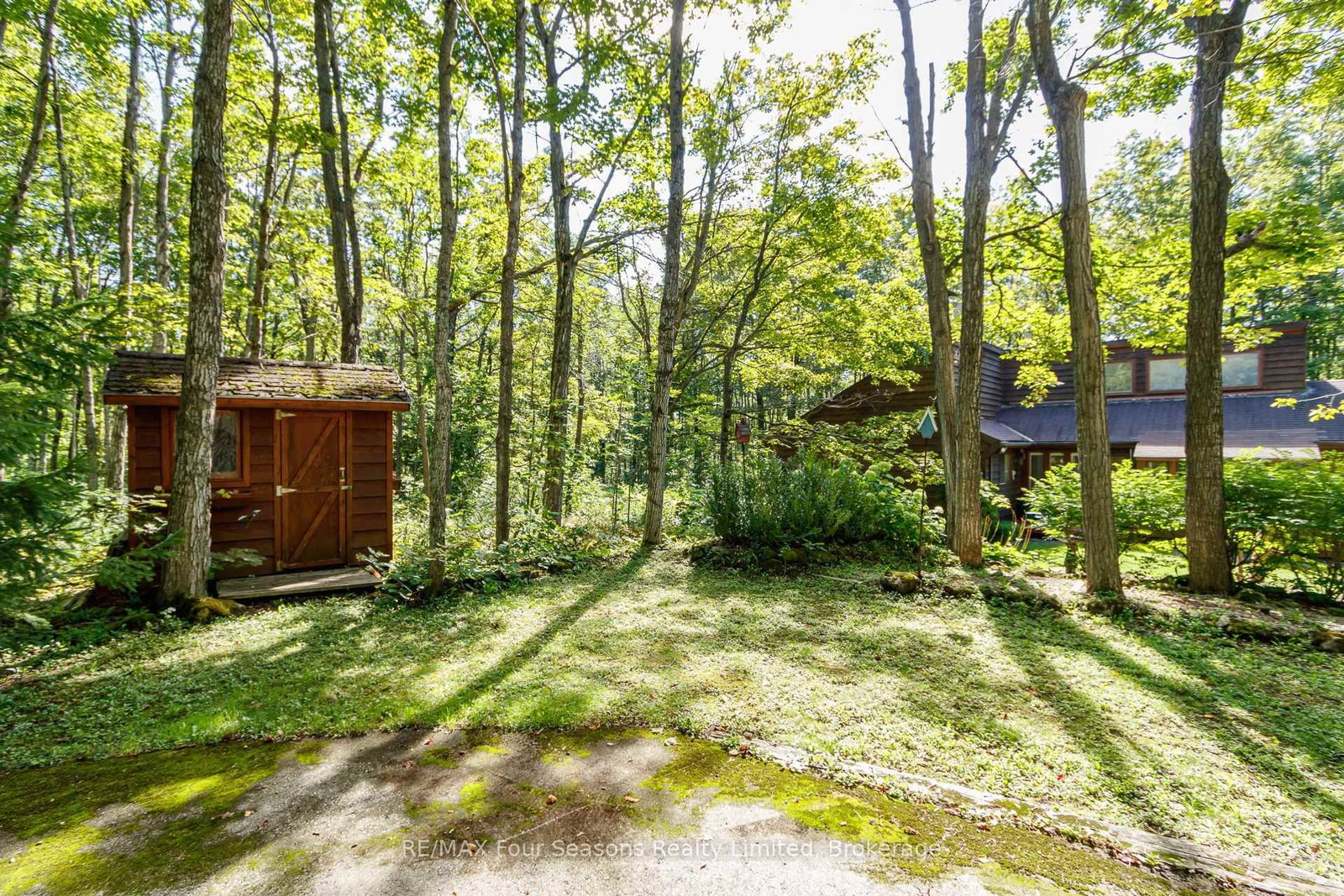 1415 County Rd 124 • Clearview, ON photo 6