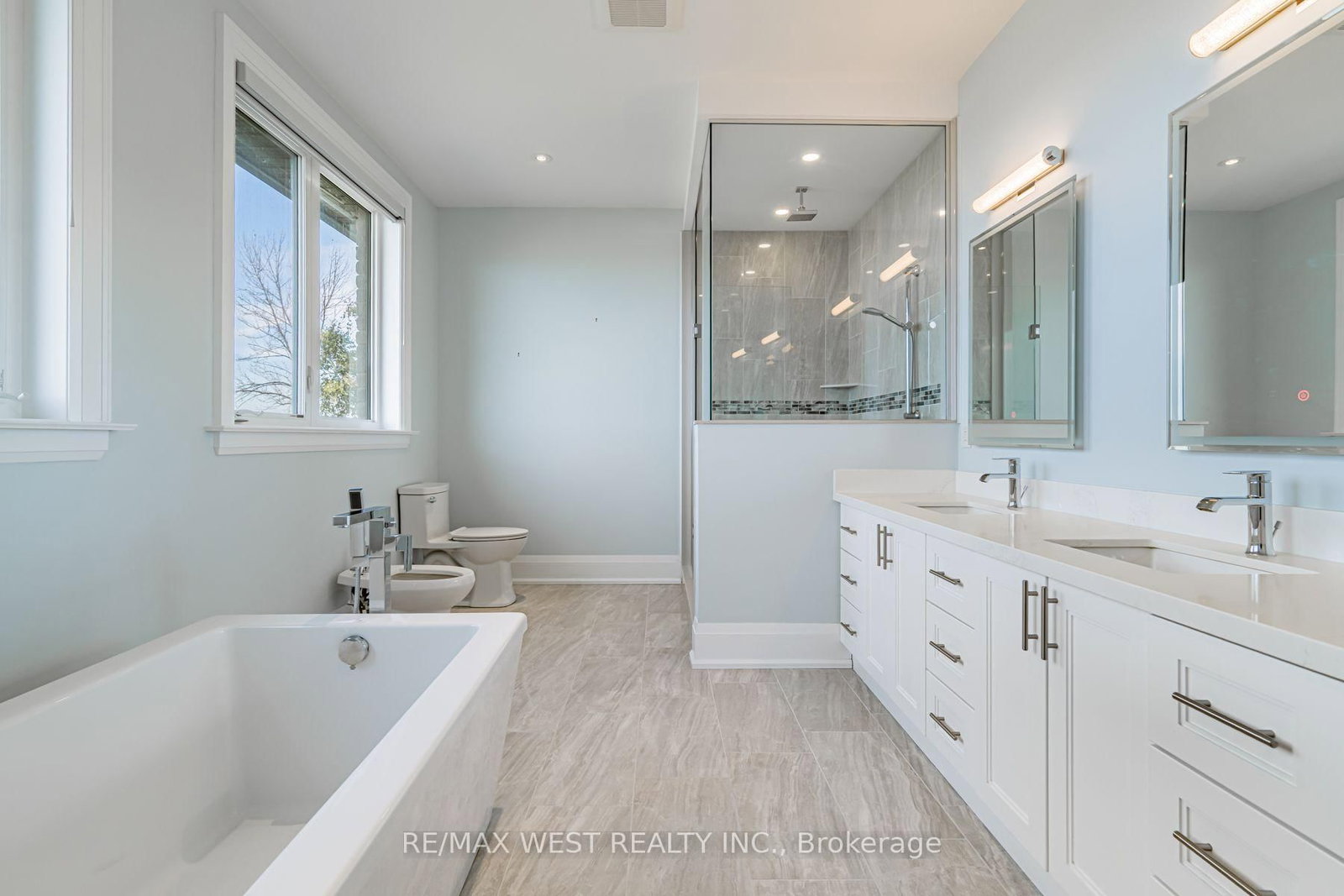 2292 Shore Lane • Wasaga Beach, ON photo 13