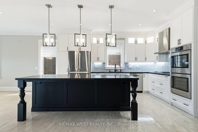 2292 Shore Lane • Wasaga Beach, ON photo 4