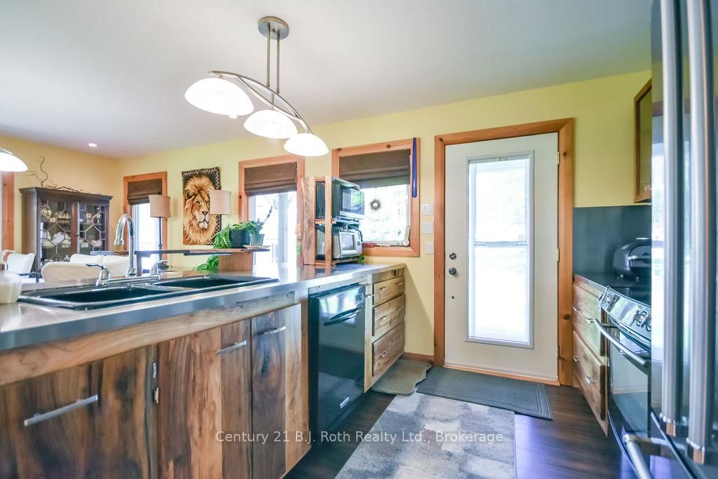 4762 Severn Street • Severn, ON photo 13