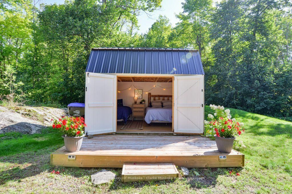 6881 Upper Big Chute Road • Severn, ON photo 20