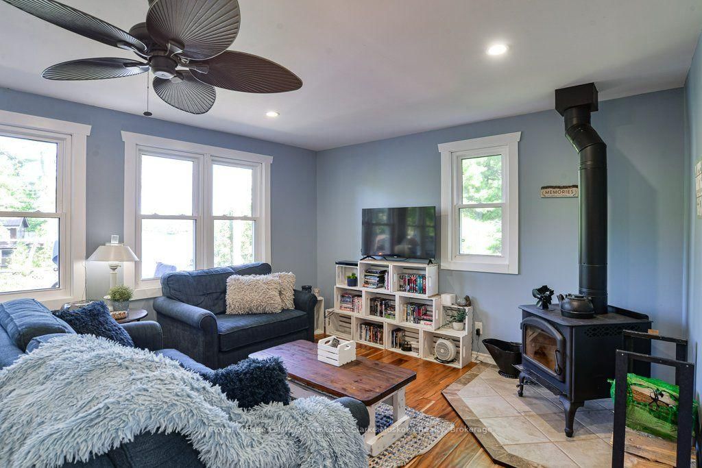 6881 Upper Big Chute Road • Severn, ON photo 9
