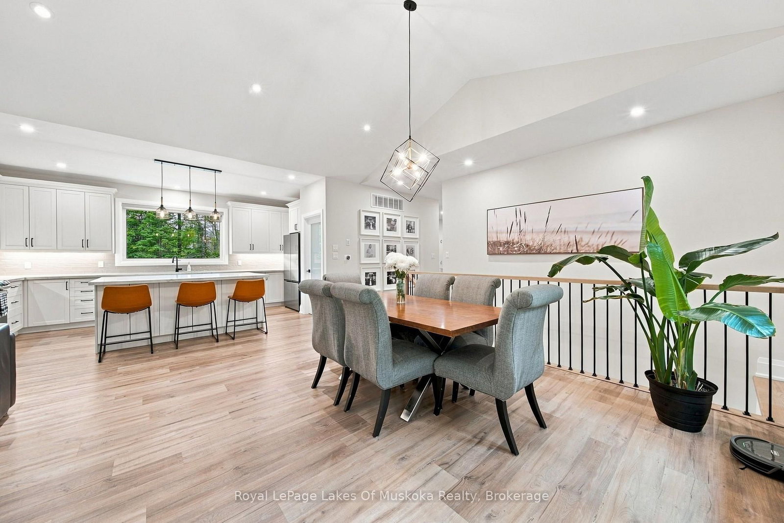 41 Meadows Avenue • Tay, ON photo 10