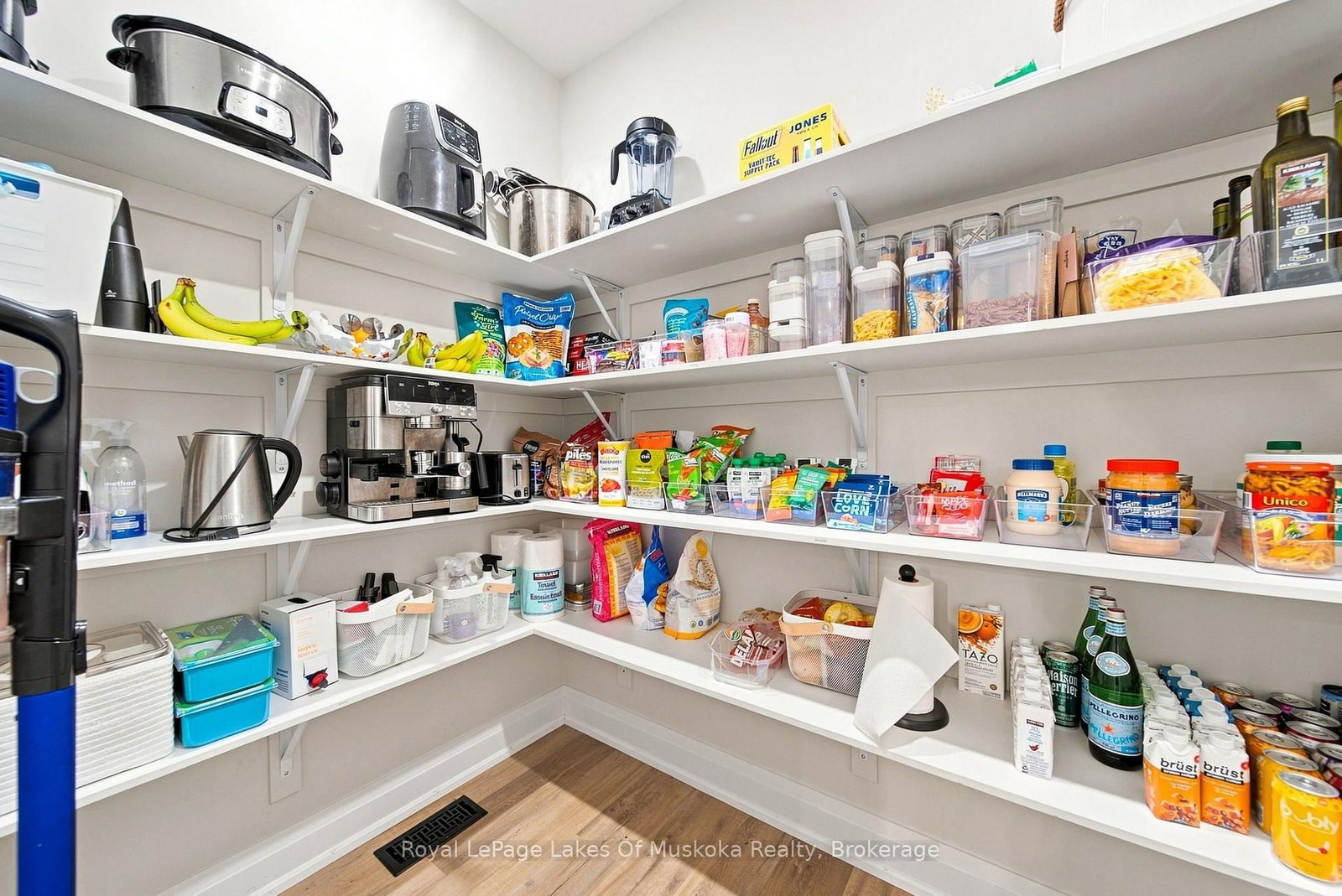 41 Meadows Avenue • Tay, ON photo 19