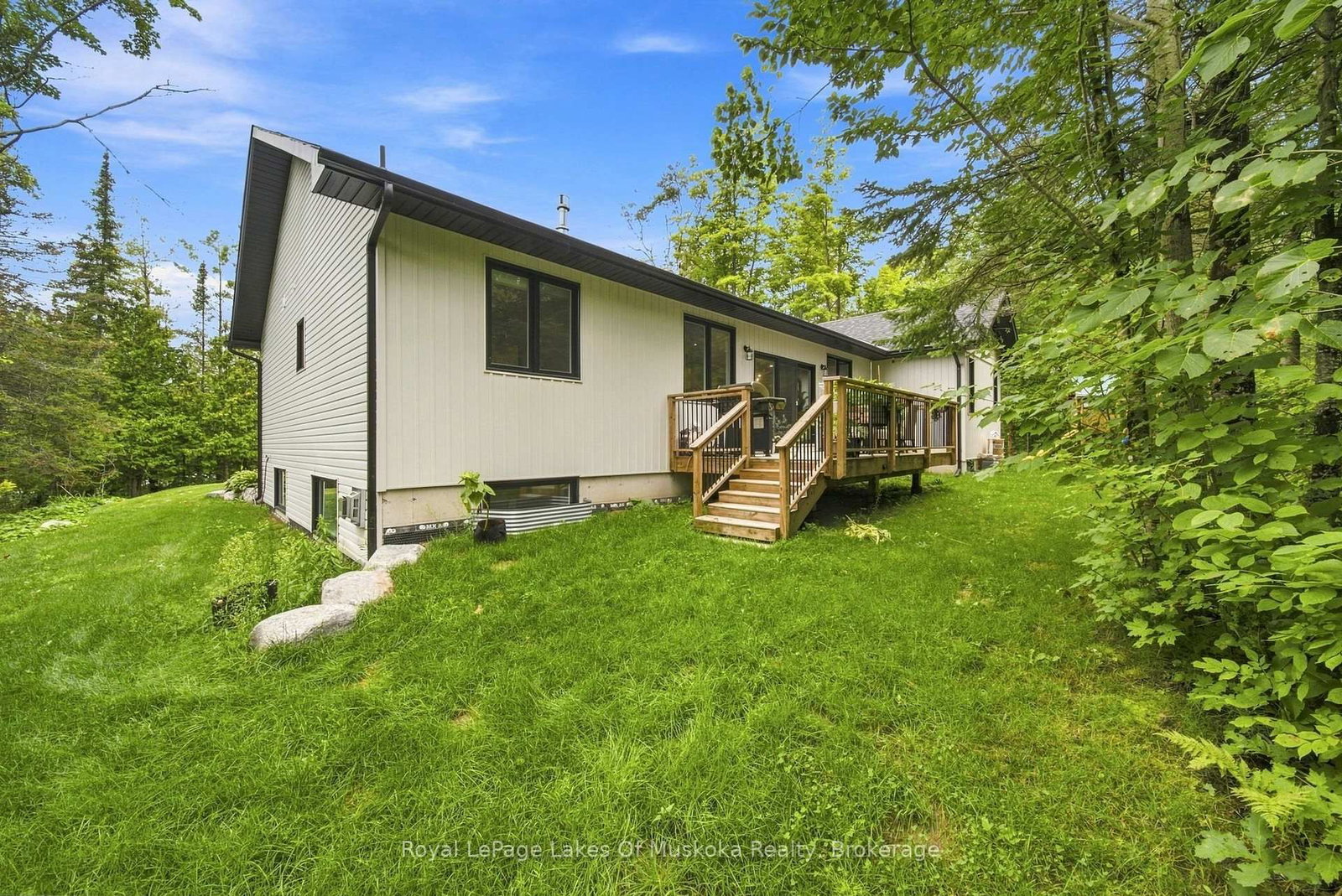 41 Meadows Avenue • Tay, ON photo 40