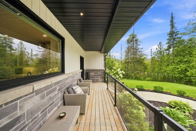 41 Meadows Avenue • Tay, ON photo 5