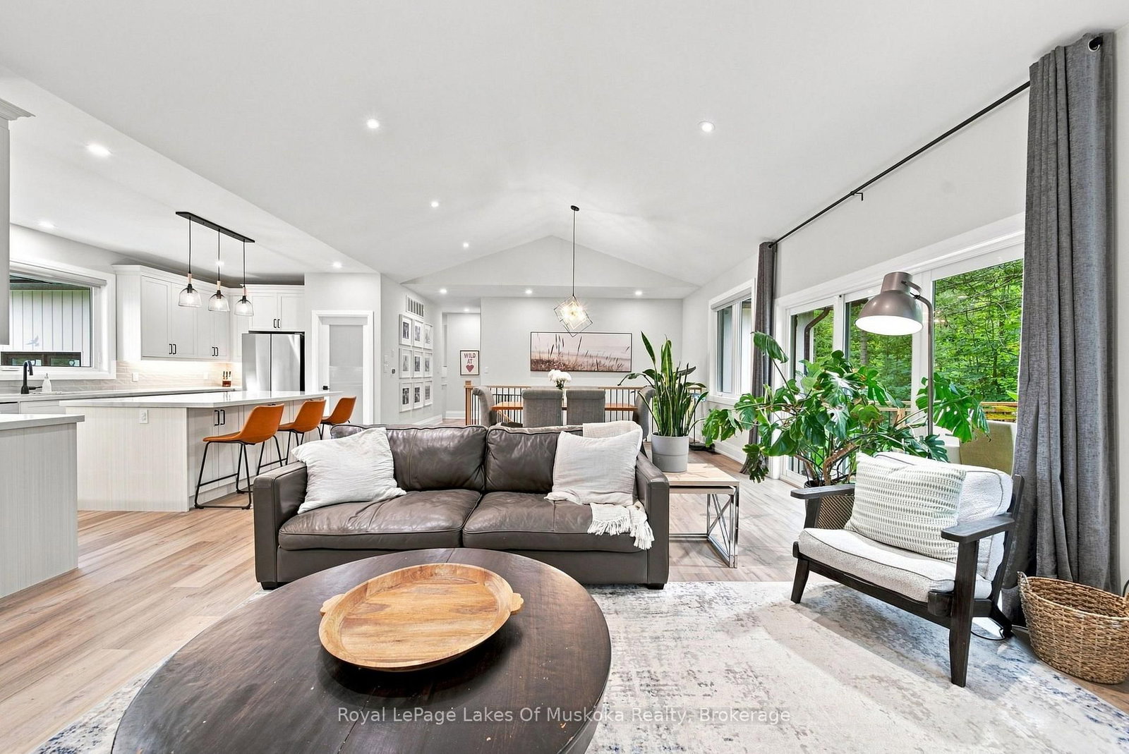 41 Meadows Avenue • Tay, ON photo 9