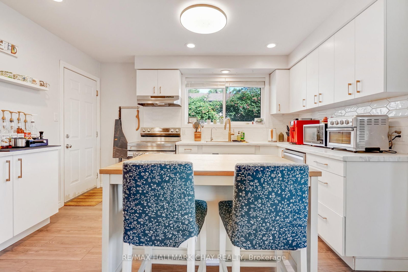11 Daphne Crescent • Barrie, ON photo 11