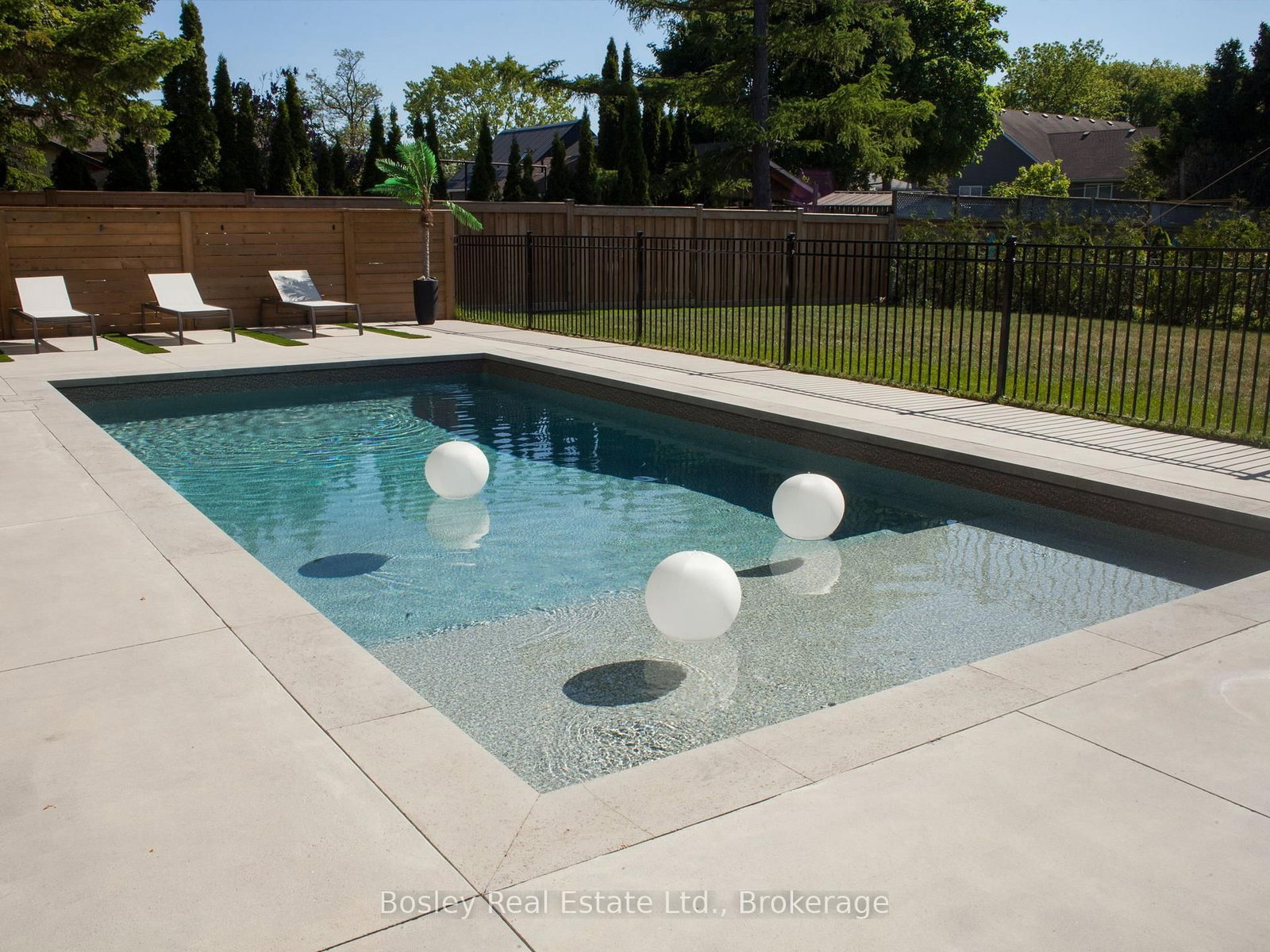 142 Sixth Street • Collingwood, ON photo 17