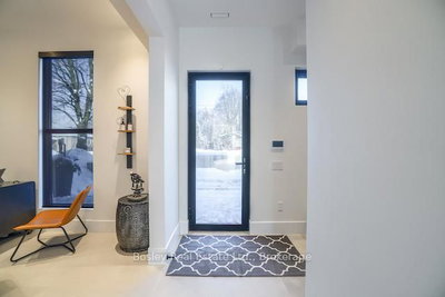 142 Sixth Street • Collingwood, ON photo 4