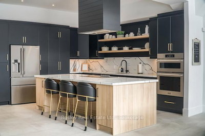 142 Sixth Street • Collingwood, ON photo 9