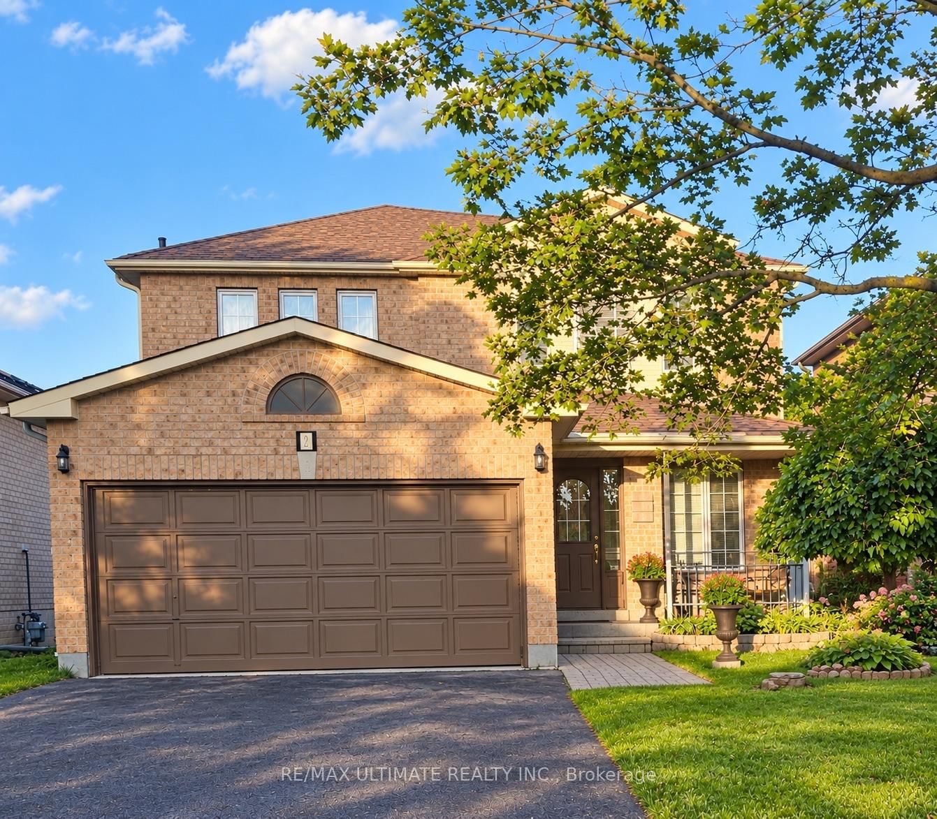 5 Twiss Drive • Barrie, ON photo 1