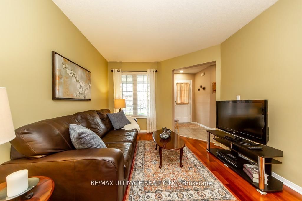 5 Twiss Drive • Barrie, ON photo 11