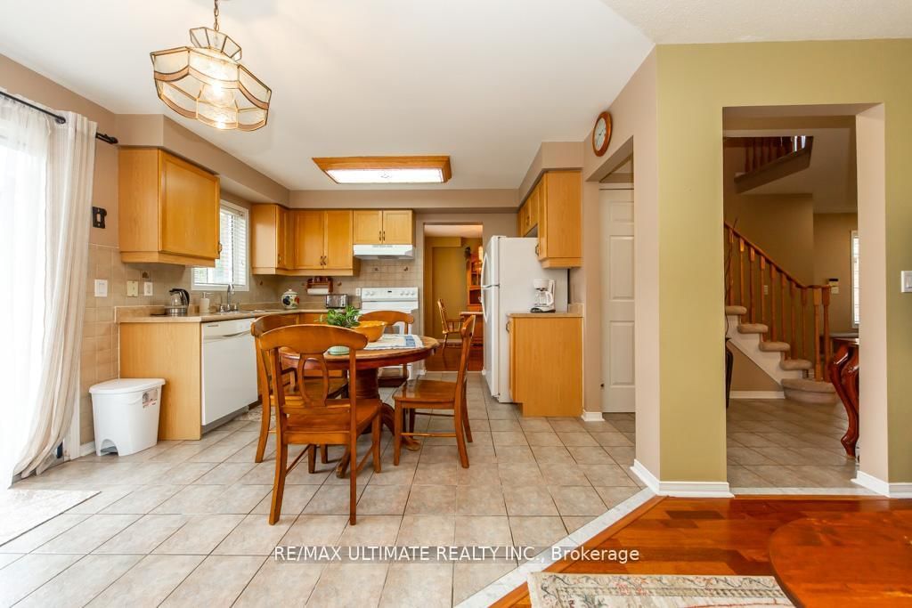 5 Twiss Drive • Barrie, ON photo 14