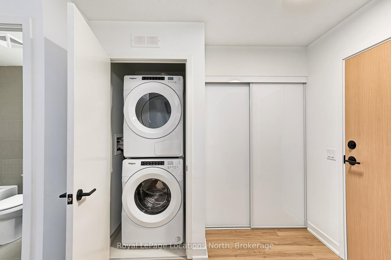 31 HURON Street • #203 • Collingwood, ON photo 13