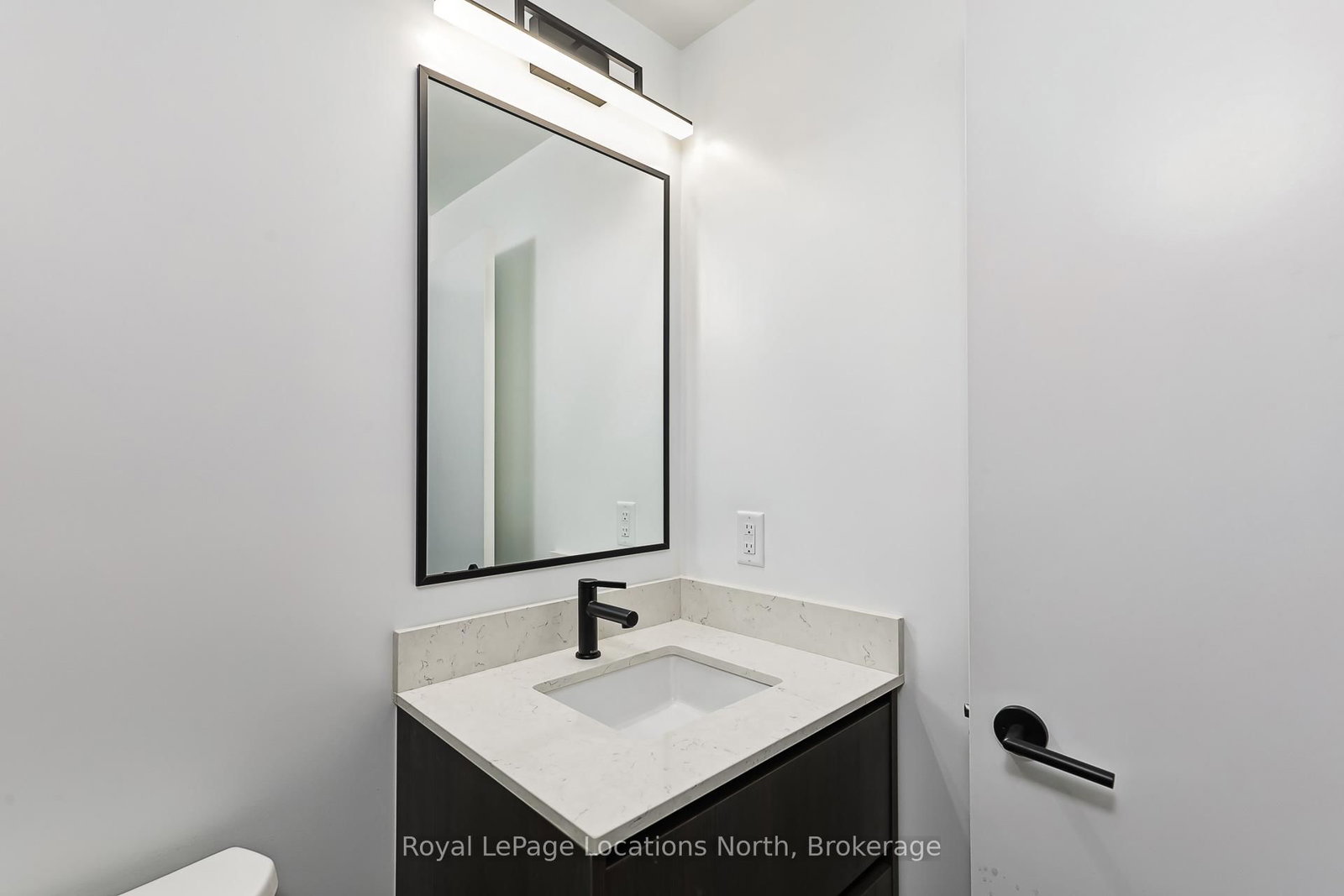 31 HURON Street • #203 • Collingwood, ON photo 16