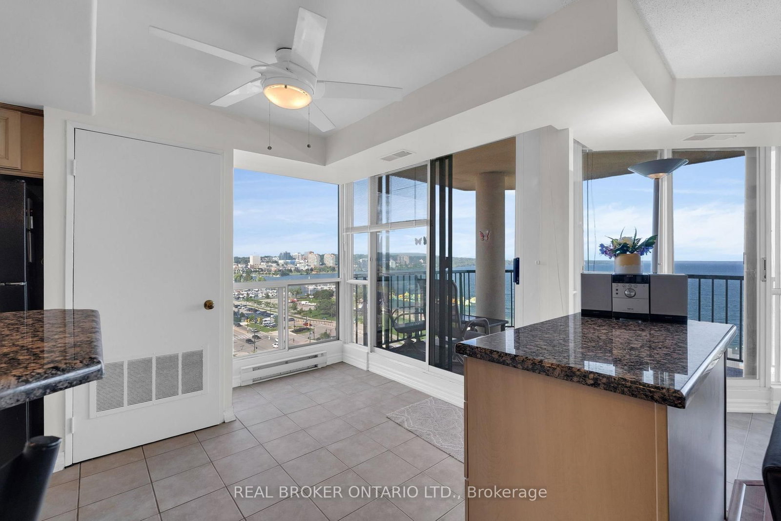 65 Ellen Street • #903 • Barrie, ON photo 10