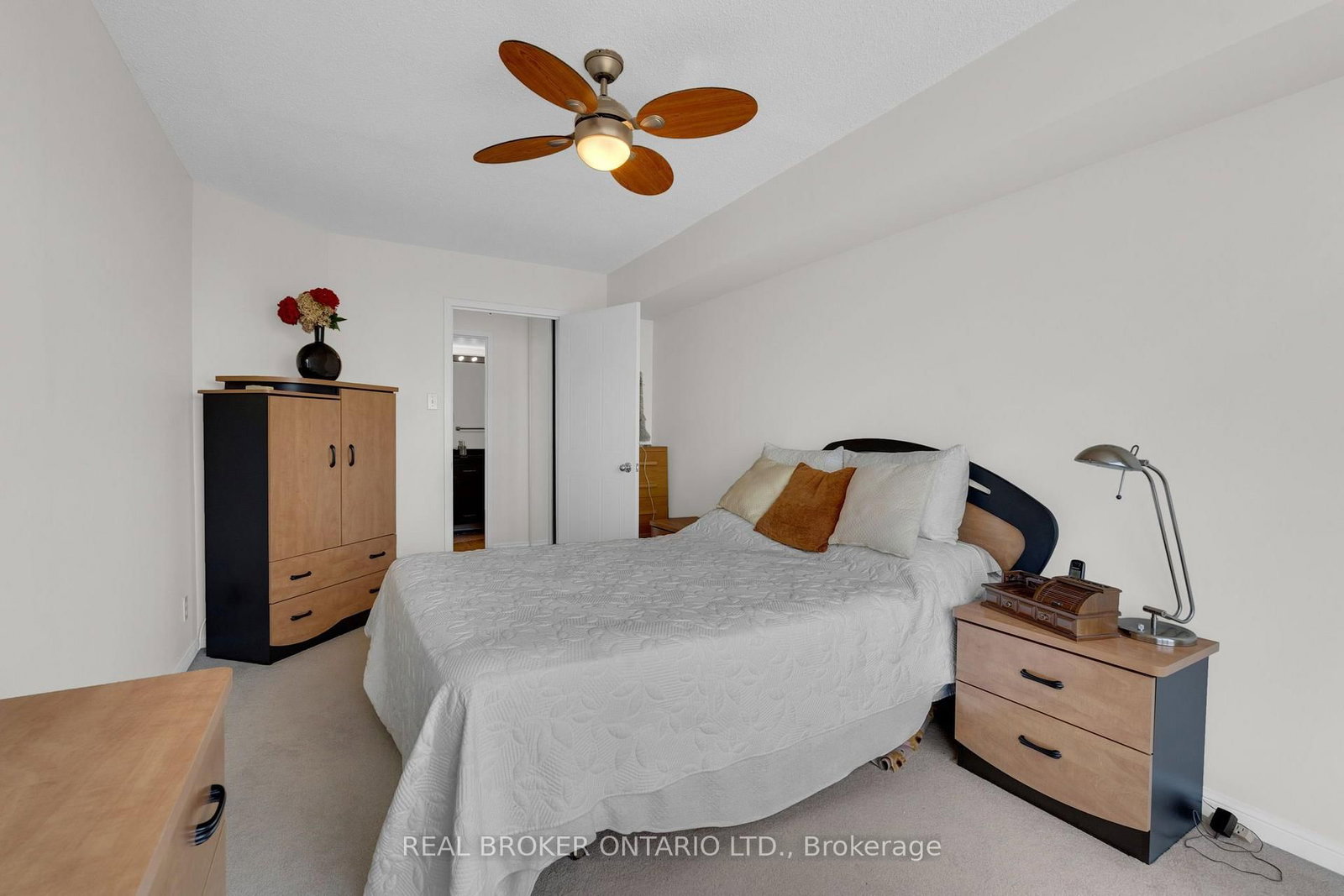 65 Ellen Street • #903 • Barrie, ON photo 31