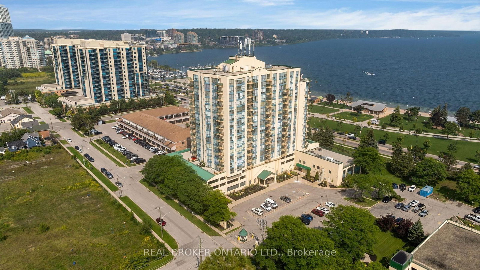 65 Ellen Street • #903 • Barrie, ON photo 36