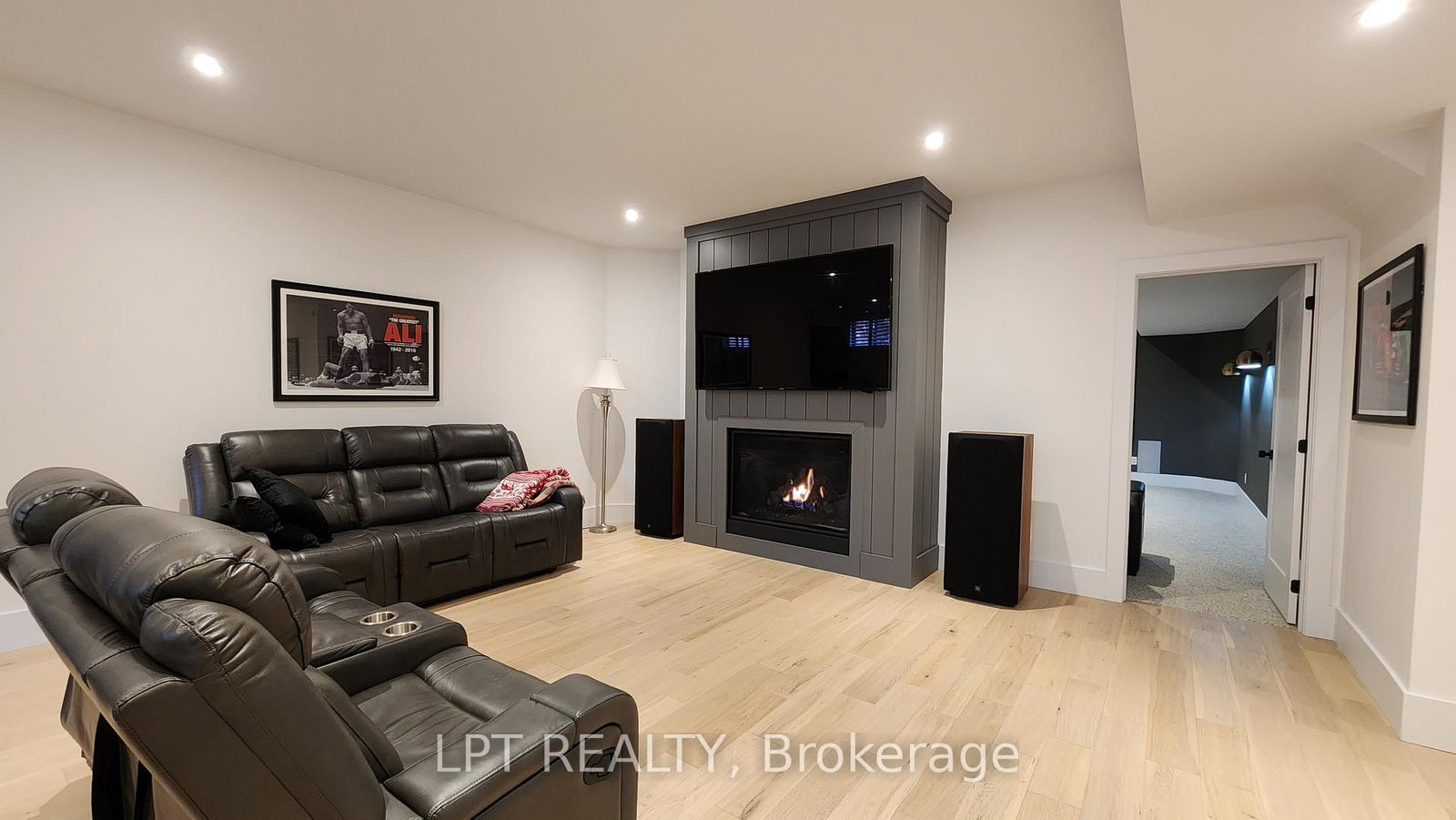 15 Byers Street • Springwater, ON photo 27