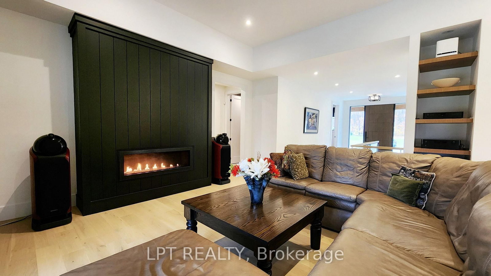 15 Byers Street • Springwater, ON photo 5
