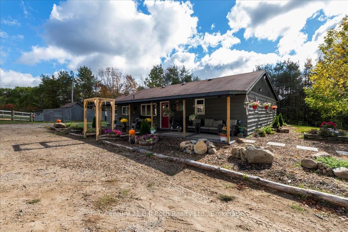 2286 Flos 10 Road • Springwater, ON photo 31