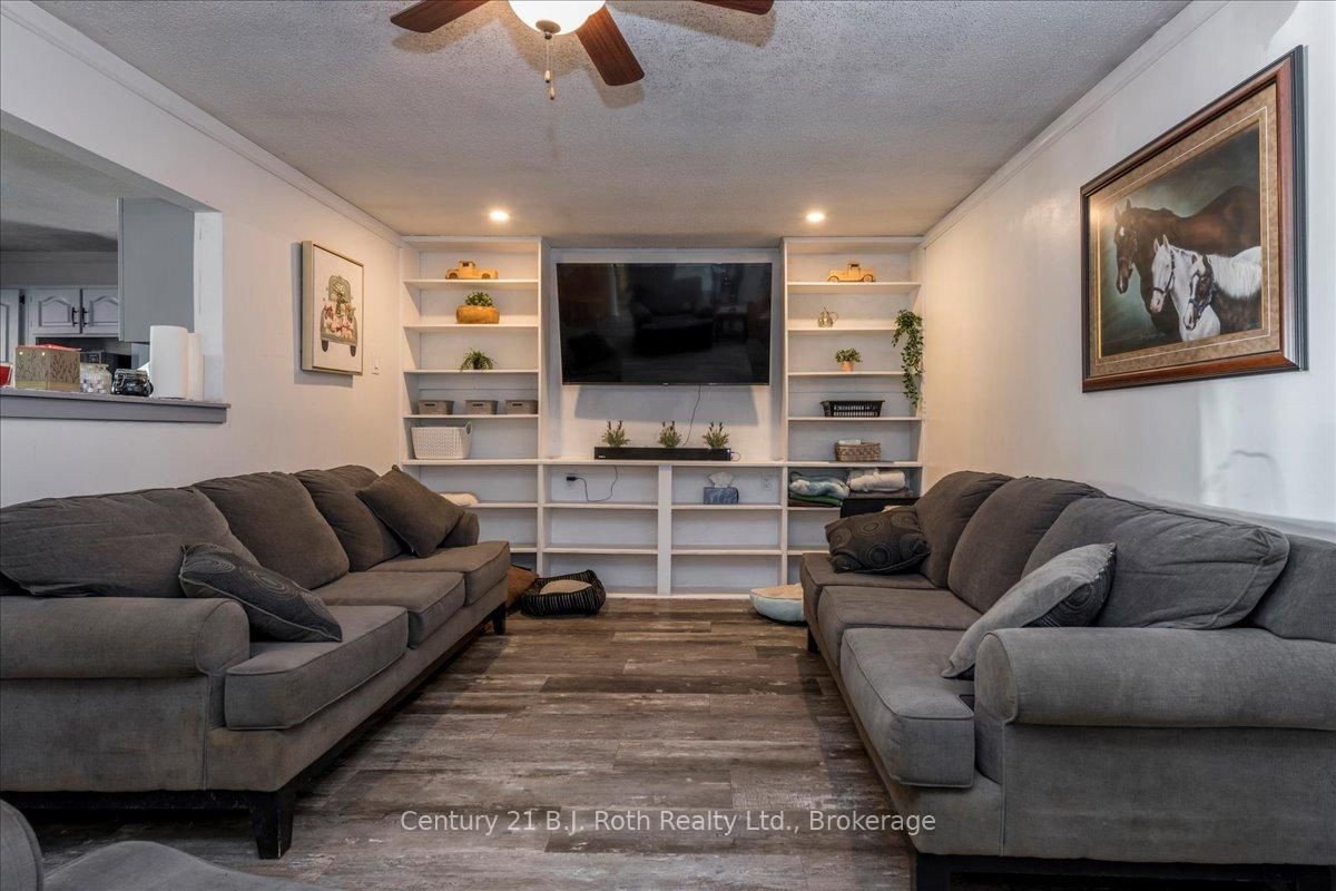 2286 Flos 10 Road • Springwater, ON photo 9