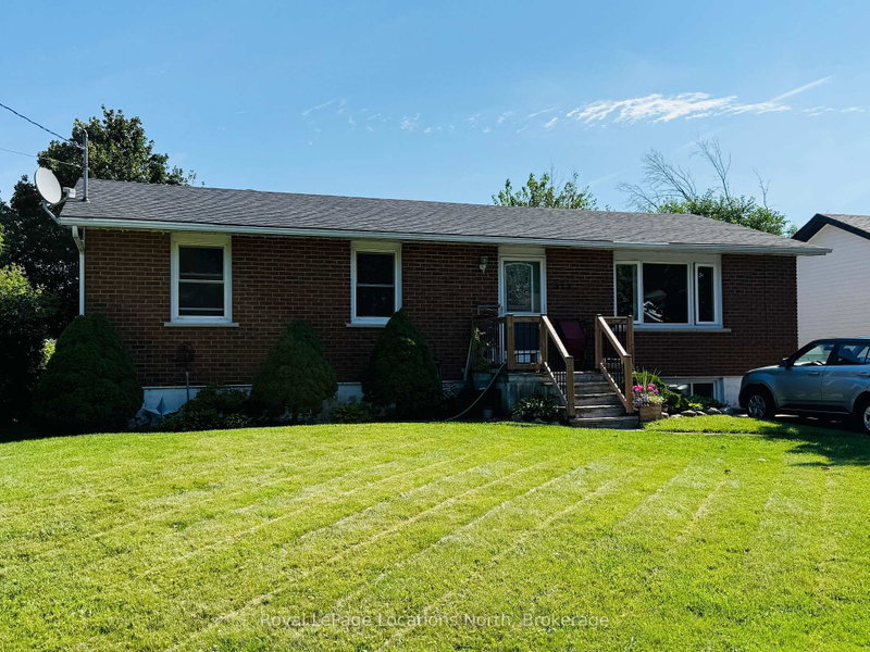 Unit B - 373 Peel Street