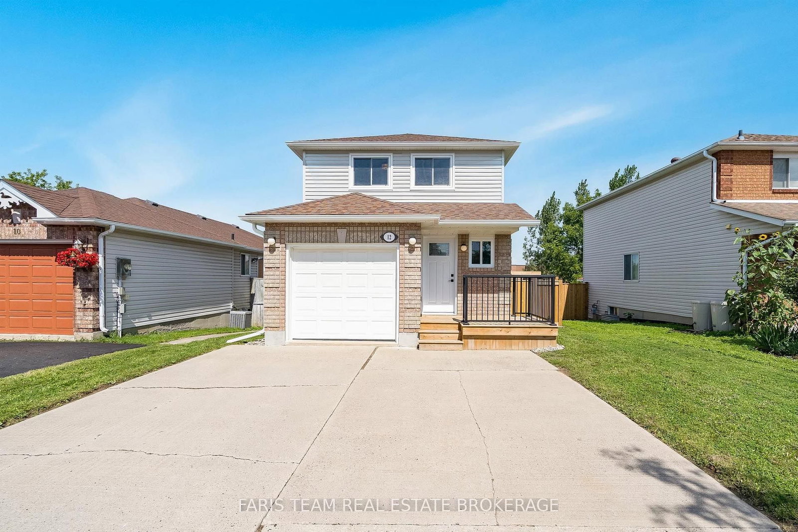 12 Arthur Avenue • Barrie, ON photo 1