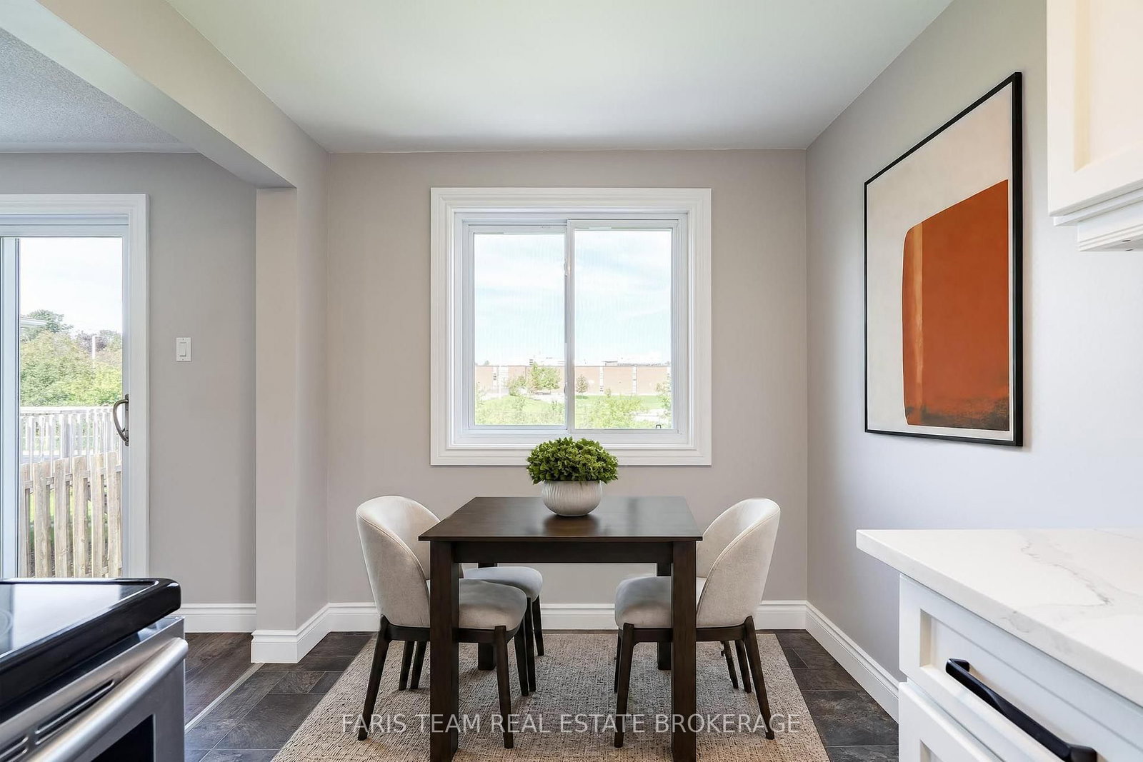 12 Arthur Avenue • Barrie, ON photo 10