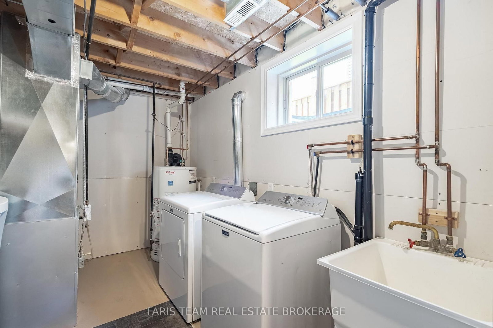 12 Arthur Avenue • Barrie, ON photo 25