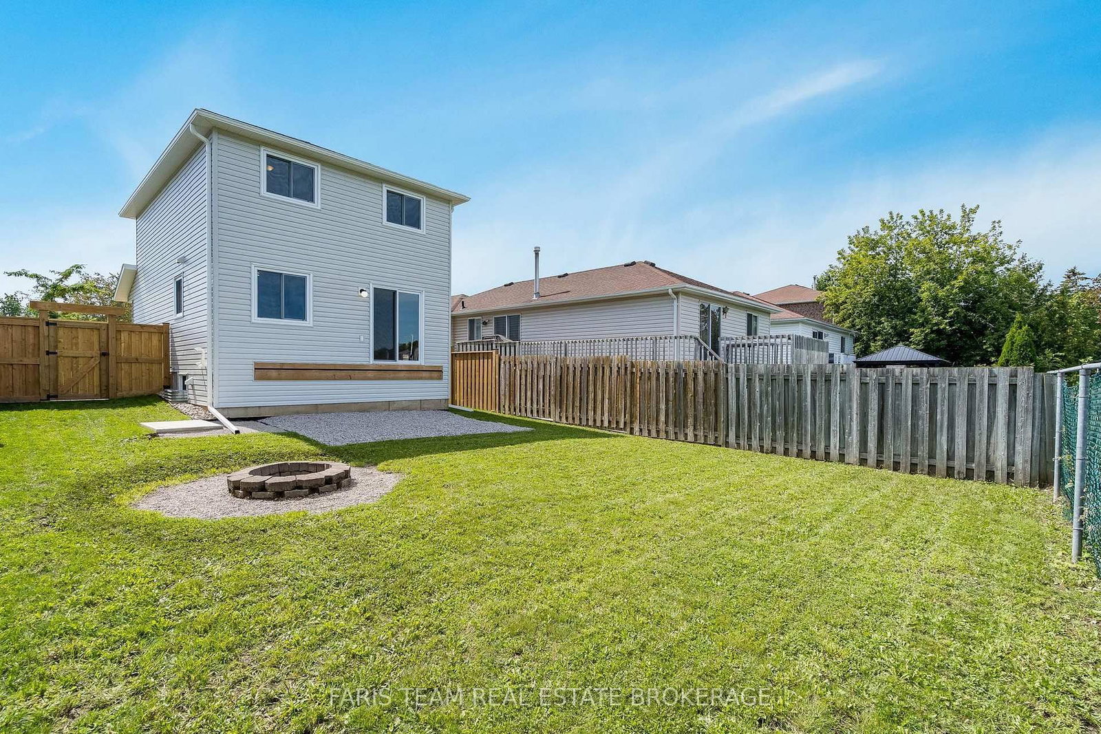12 Arthur Avenue • Barrie, ON photo 26