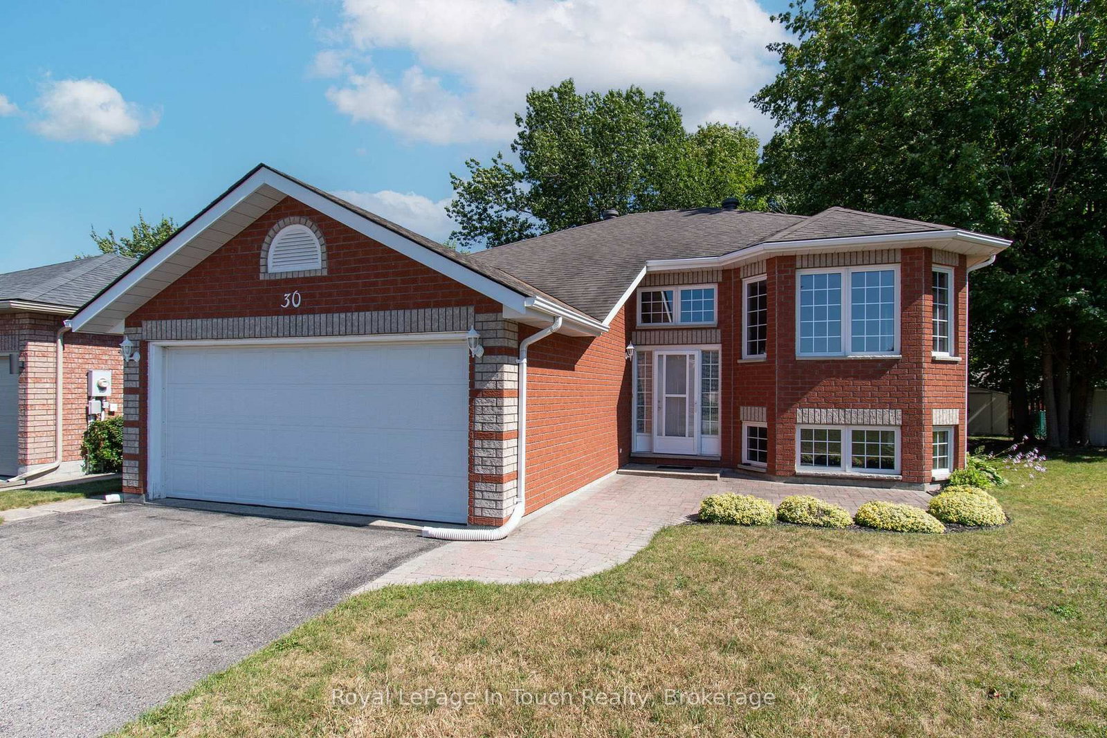 30 Charles Street • Penetanguishene, ON photo 1