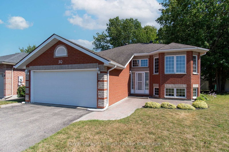30 Charles Street, Penetanguishene