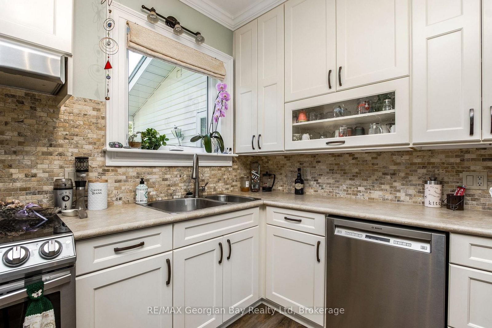 305 Lindsay Street E • Midland, ON photo 14