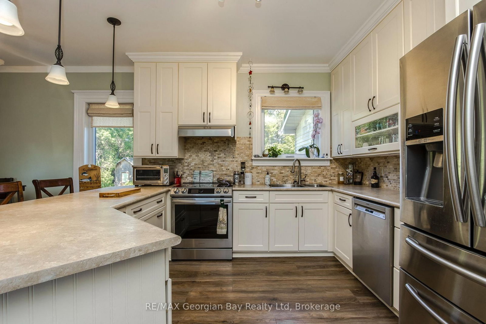 305 Lindsay Street E • Midland, ON photo 15