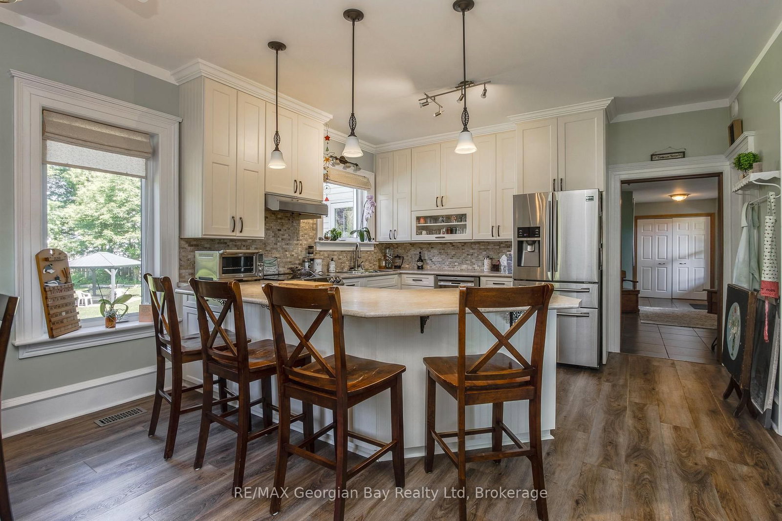 305 Lindsay Street E • Midland, ON photo 16