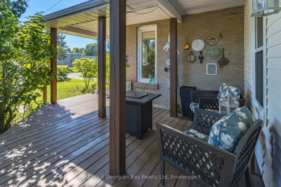 305 Lindsay Street E • Midland, ON photo 3
