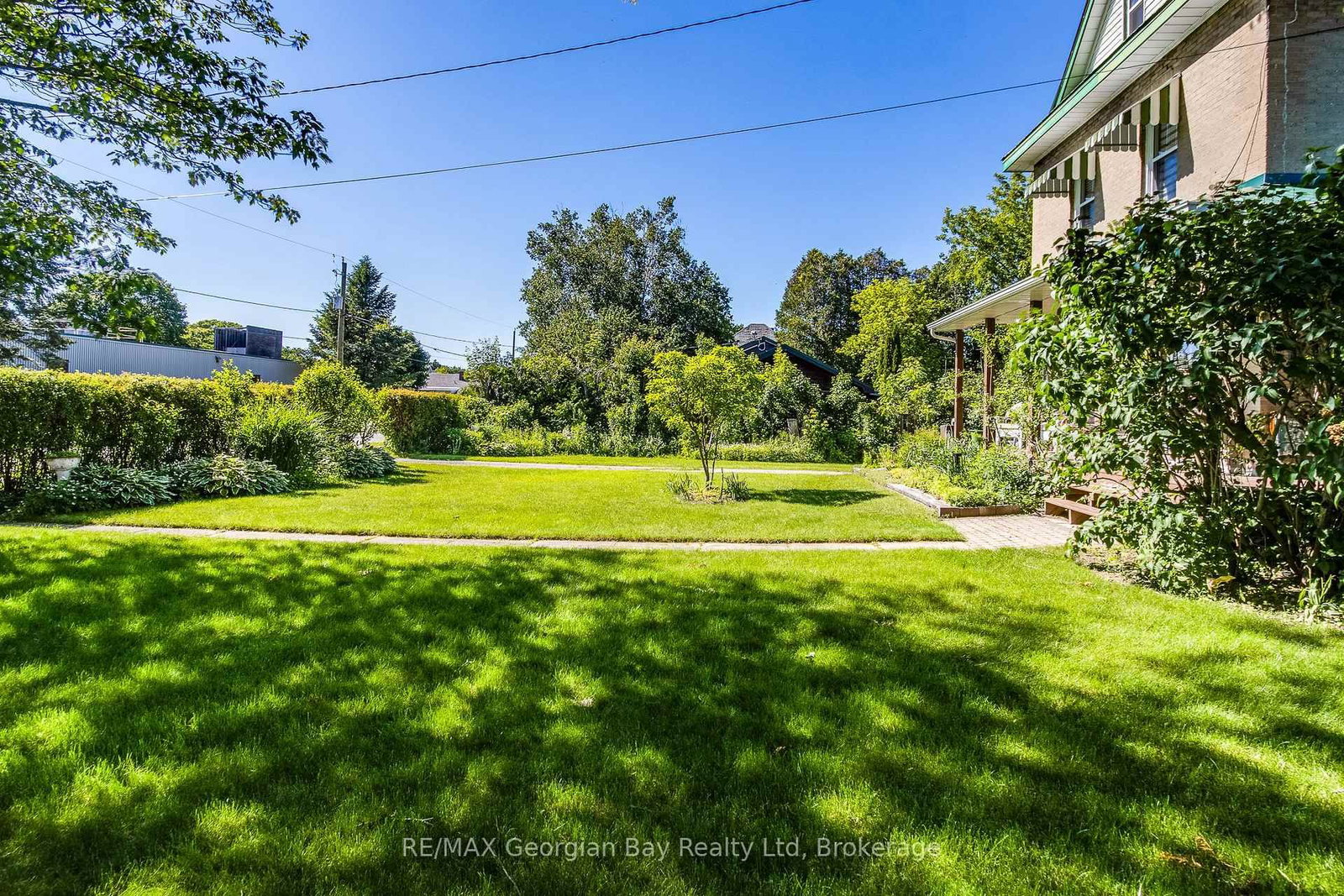 305 Lindsay Street E • Midland, ON photo 39