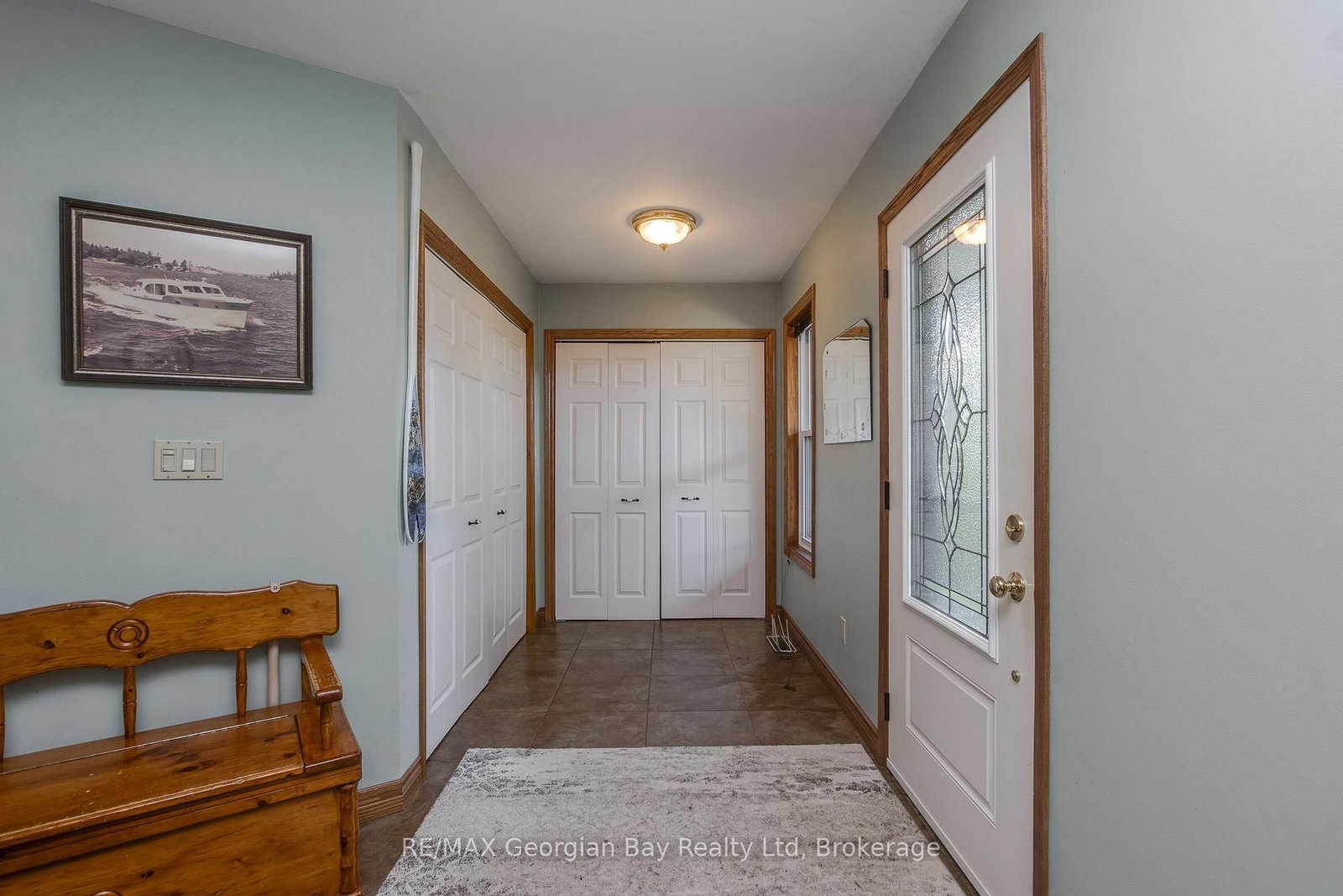 305 Lindsay Street E • Midland, ON photo 5