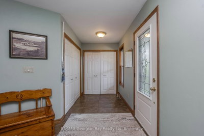 305 Lindsay Street E • Midland, ON photo 5