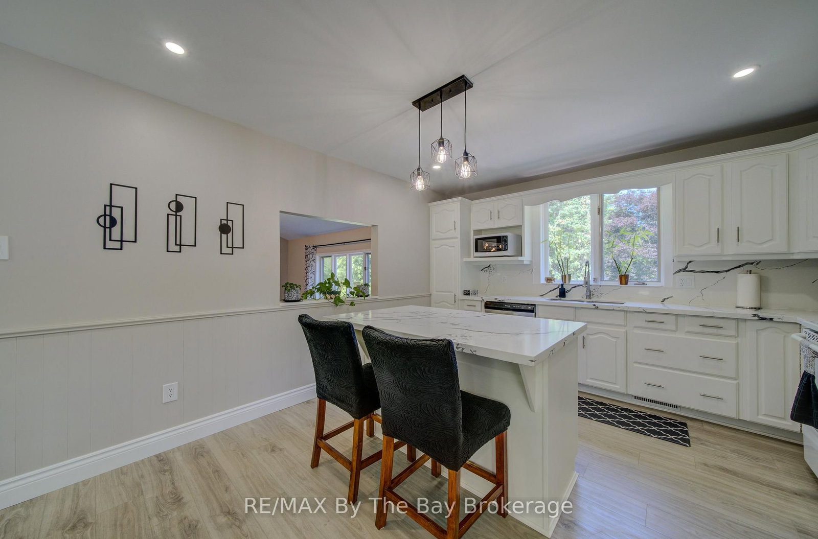 258 Sunnidale Street • Clearview, ON photo 14